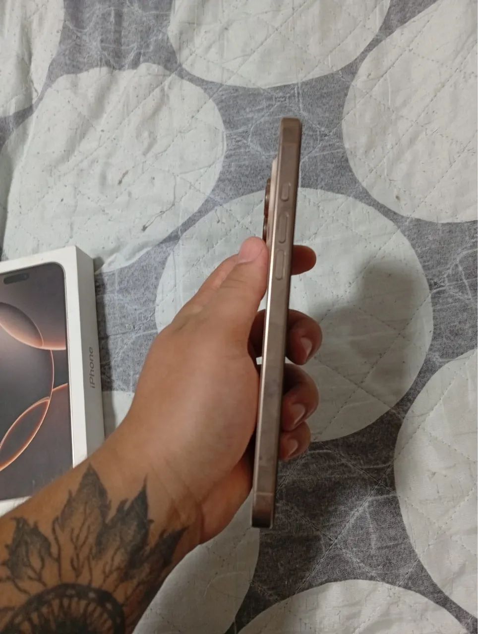 IPhone 16 Pro Max 256GB - Foto 5