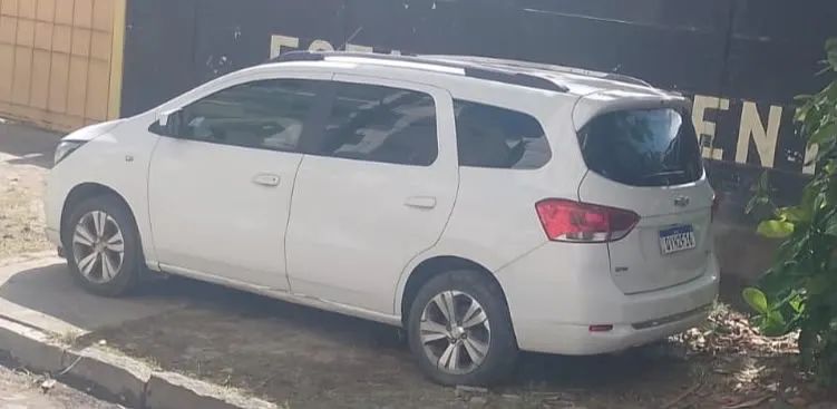 Vendo Spin 1.8 2020 - Foto 2