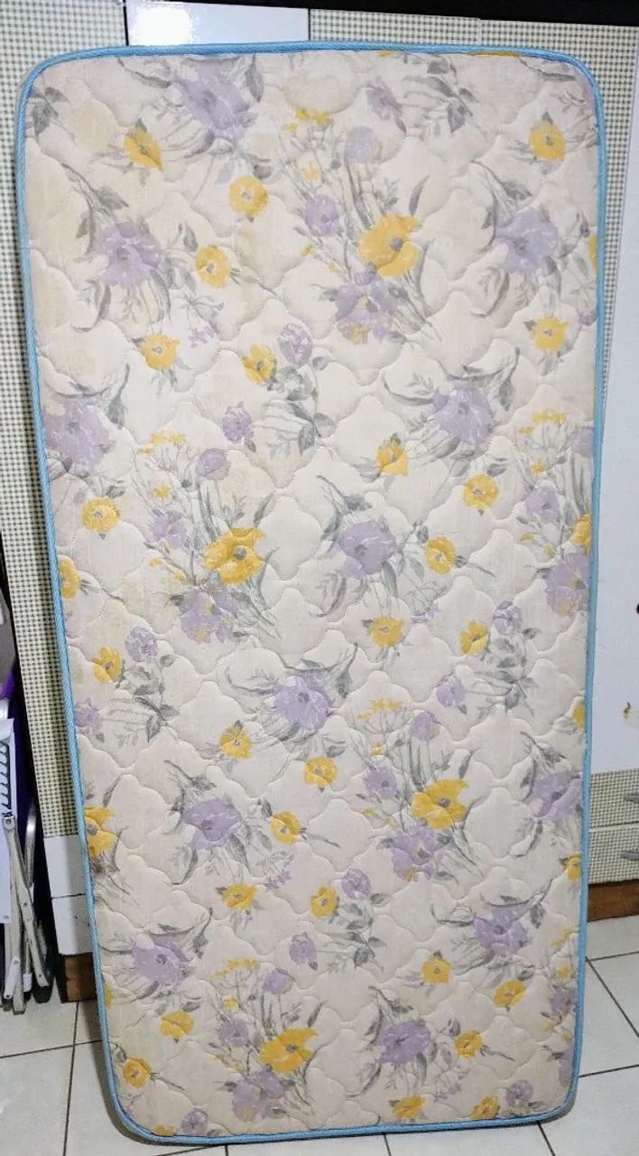 Cama e colchão de solteiro - Foto 4