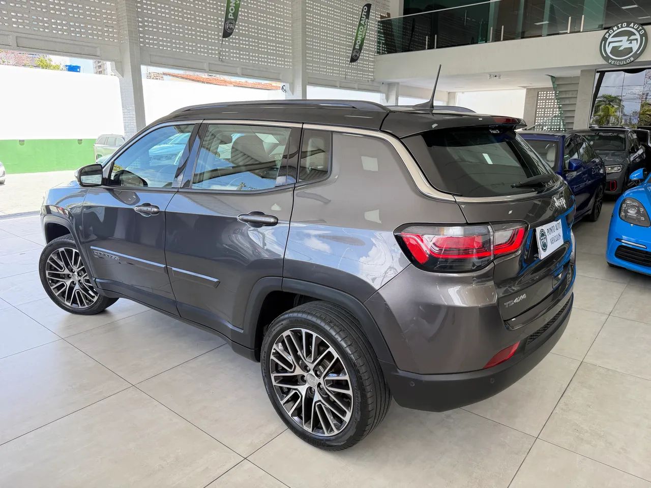 Jeep Compass Limited TD 350 2.0 4X4 Die. AUT 2023 - Foto 4