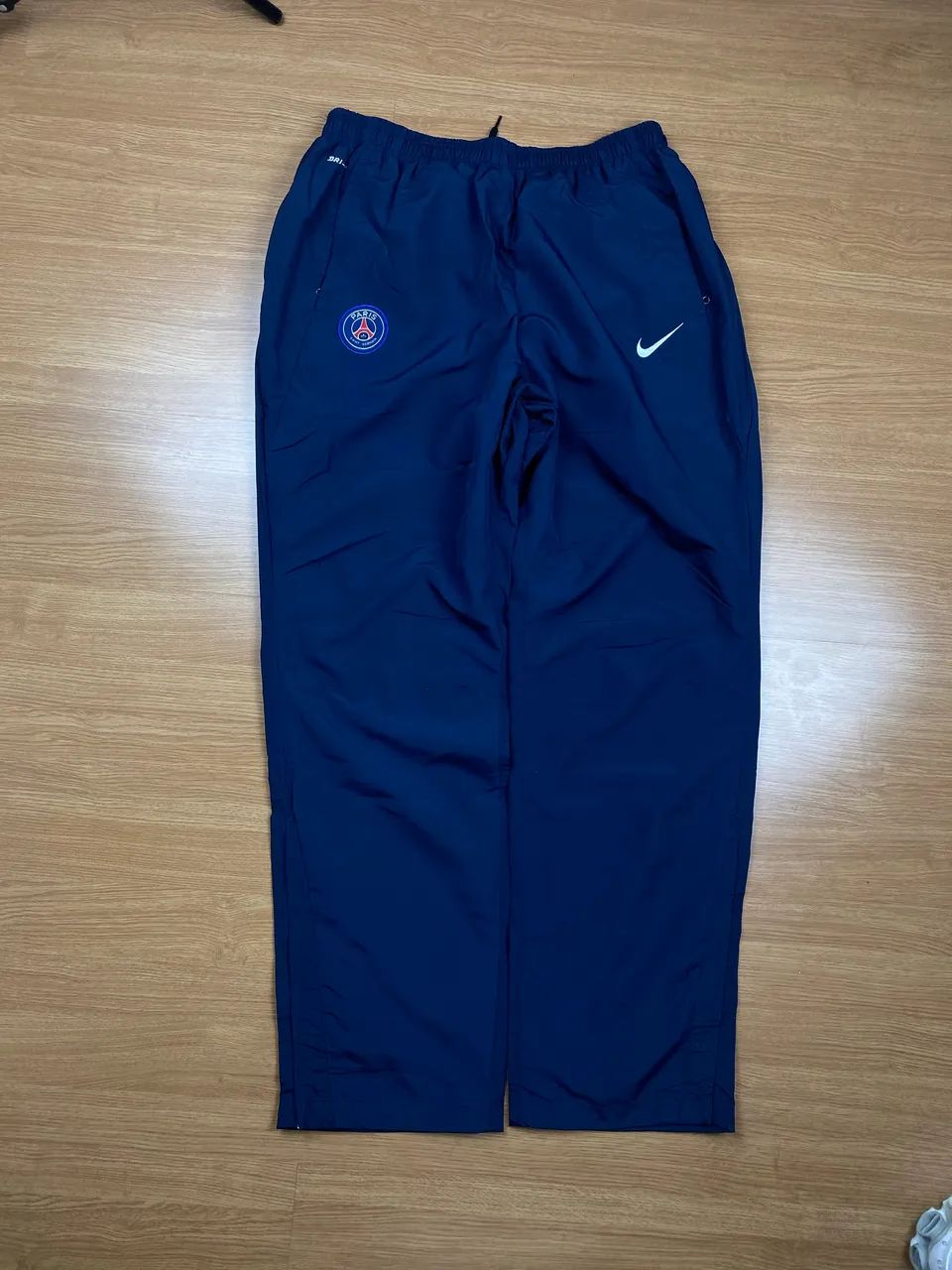 Conjunto raro do PSG na etiqueta desde 2013 - Foto 5