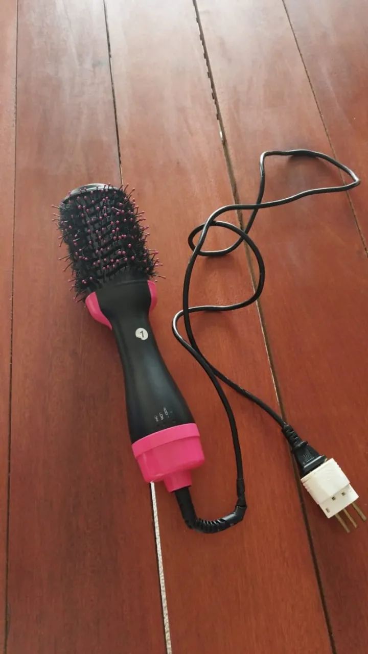 Escova de cabelo em bom estado 