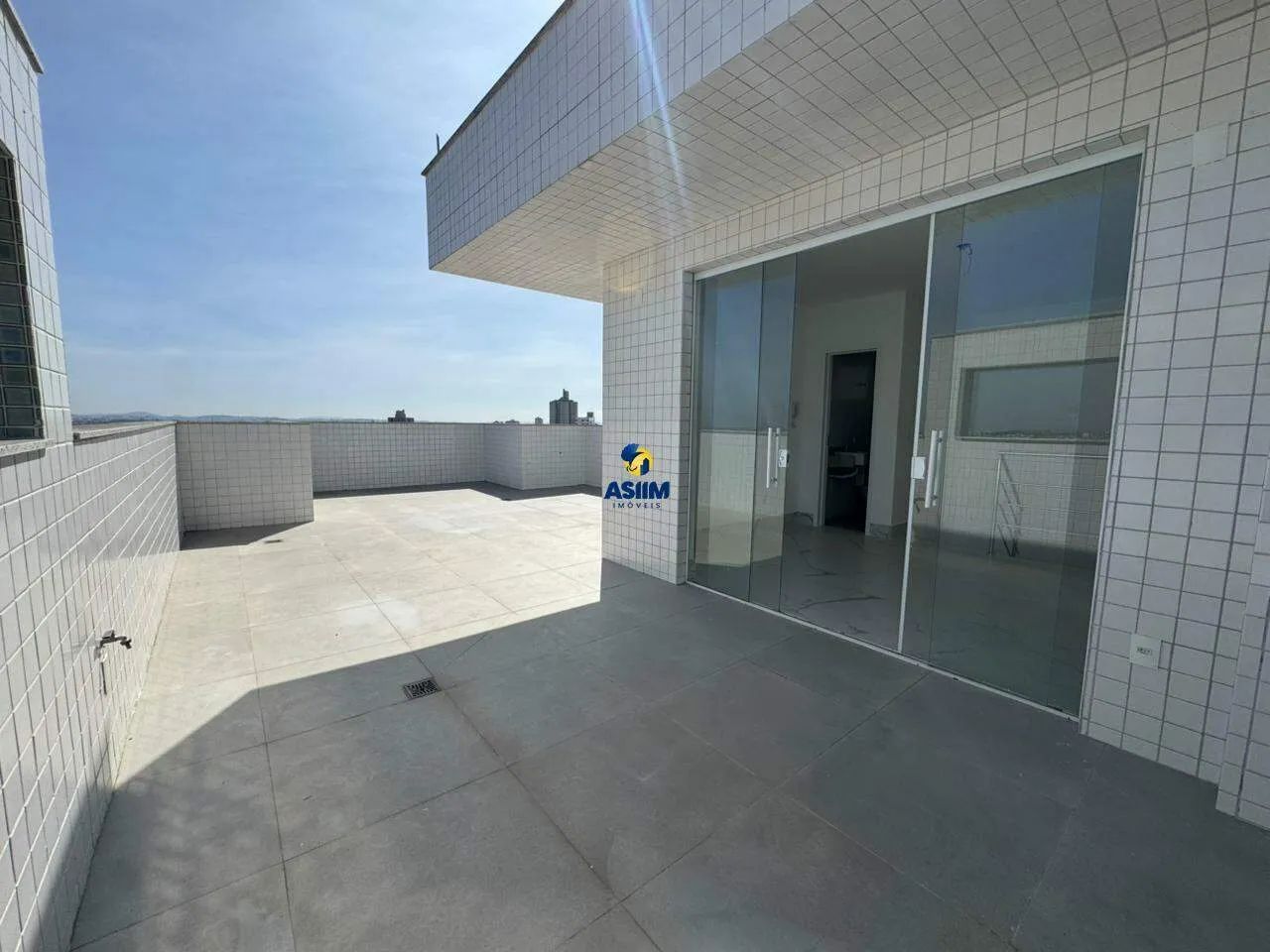 COBERTURA DUPLEX 160M² COM 3 QUARTOS E LAZER COMPLETO NO MANACÁS/CASTELO - Foto 4