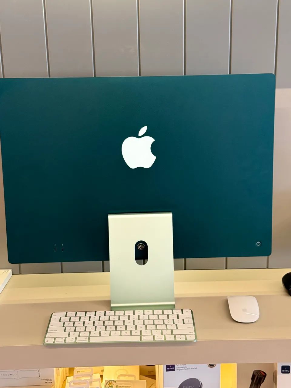 iMac M1 24 Polegadas 8GB 256Gb Verde Usado - Loja Física