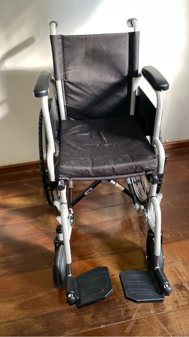 CADEIRA DE RODAS FREEDOM START