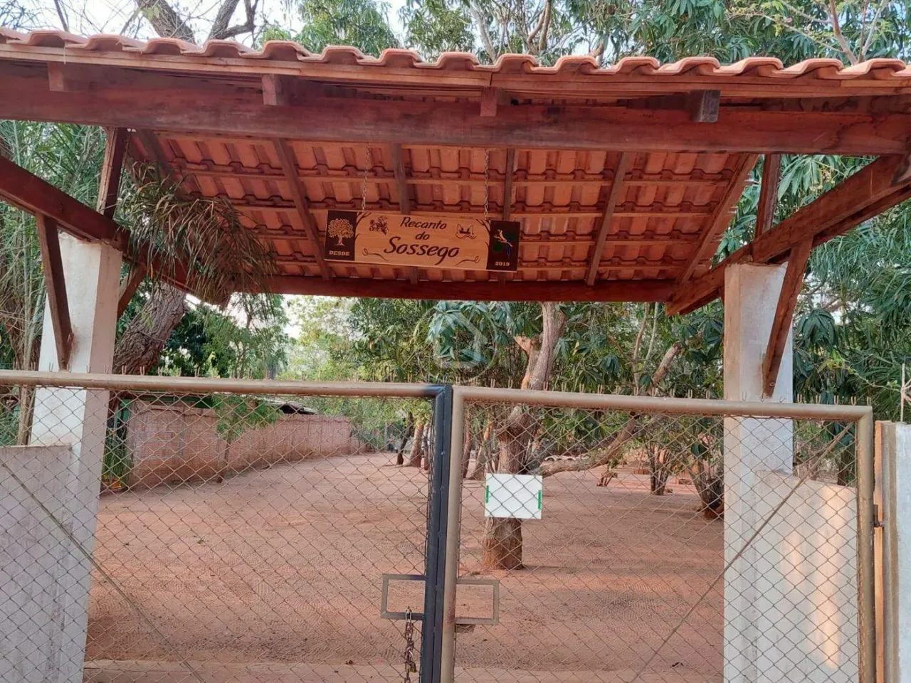 PESQUEIRO EM ROCHEDO