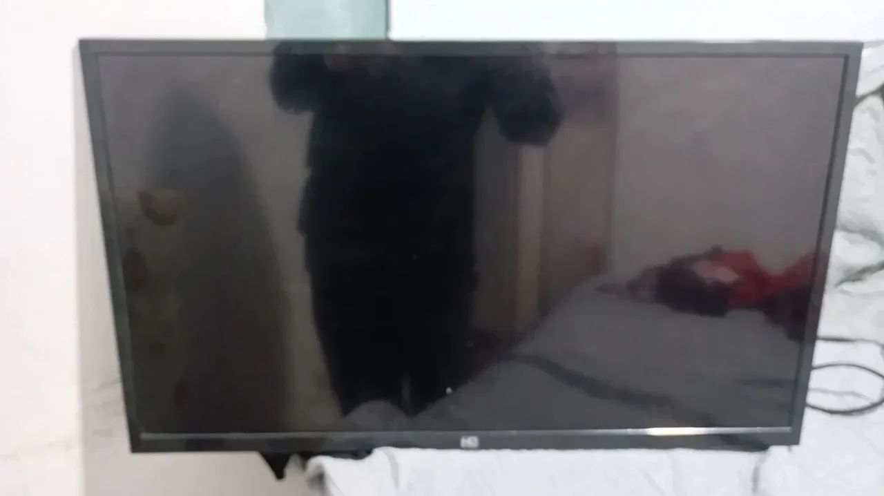 TV HQ 32 com defeito 
