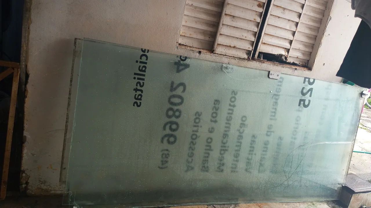 Vendo porta de vidro  1,800 - Foto 3