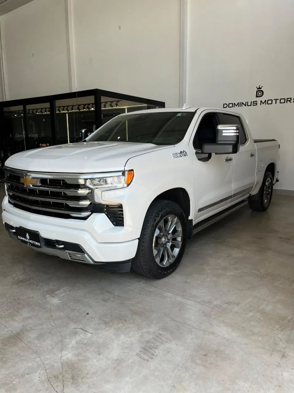 Chevrolet Silverado HIGH COUNTRY 5.3 V8 AWD AUT. 2024
