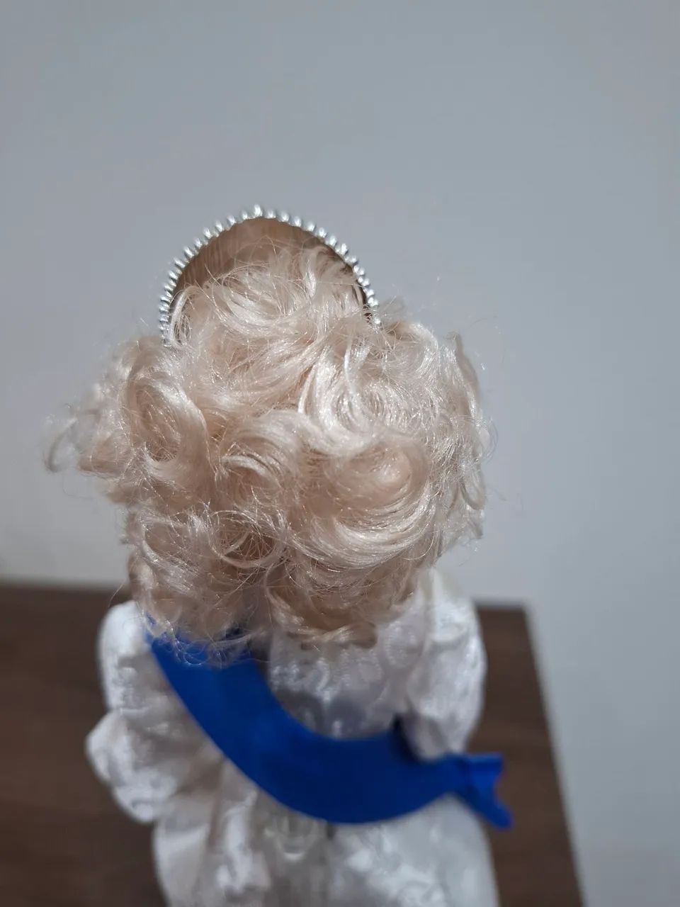 Boneca barbie collector rainha Elizabeth - Foto 2