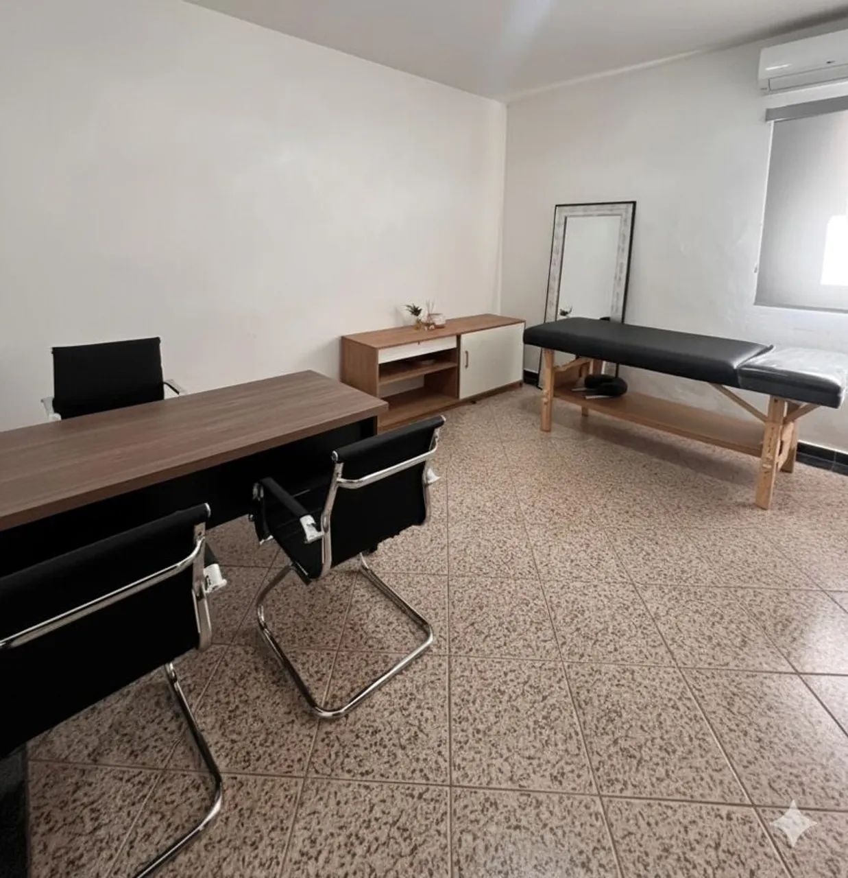 SALA COMERCIAL EQUIPADA E PRONTA PARA USO