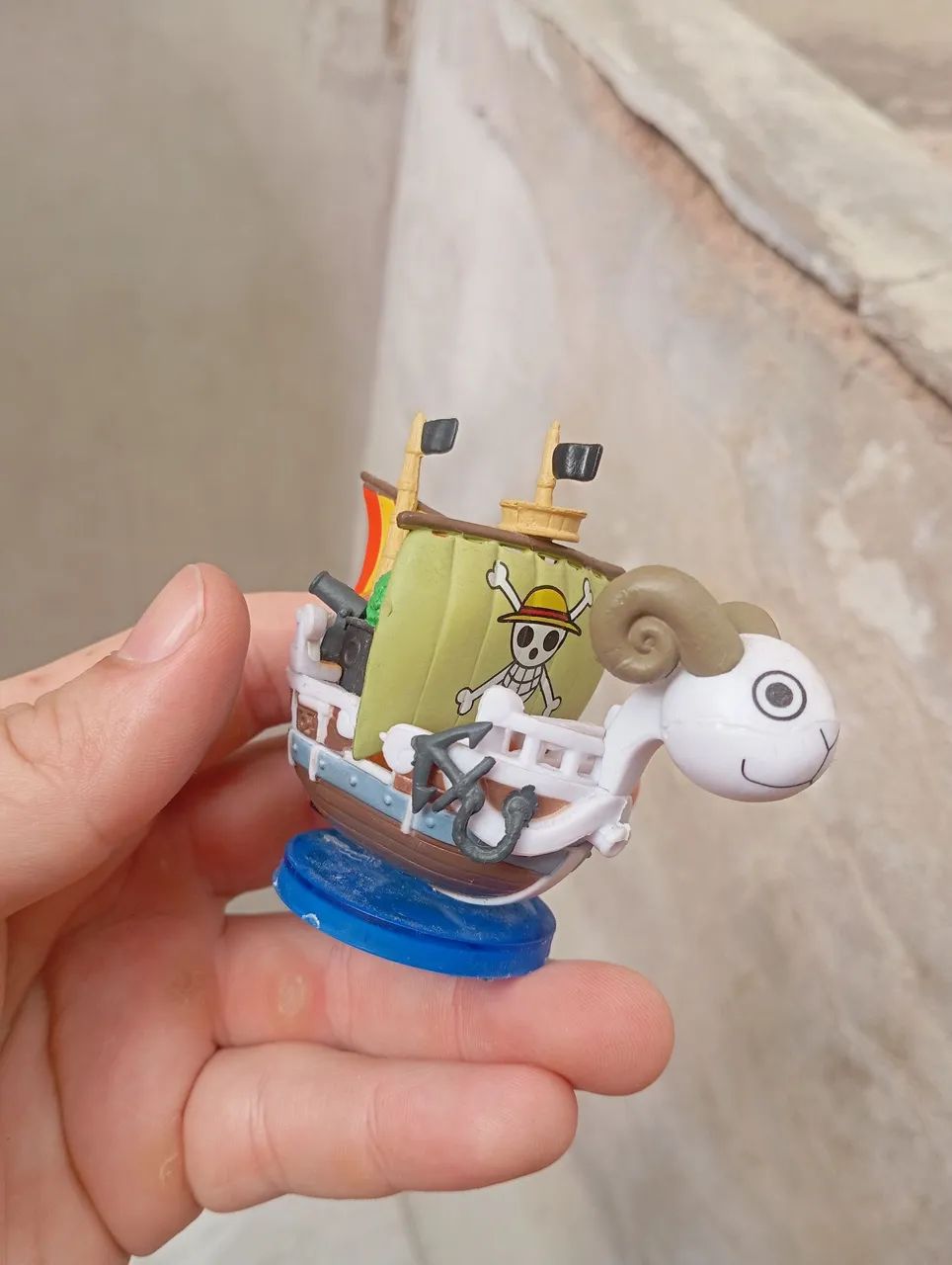 Boneco One piece Monkey d. luffy  e going merry miniatura  - Foto 3