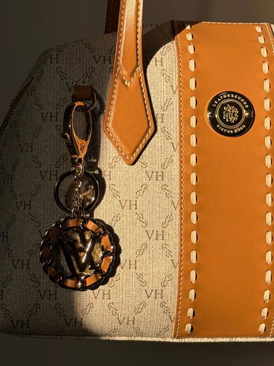 Bolsa Fleur AL VH Elos Victor Hugo - Foto 3