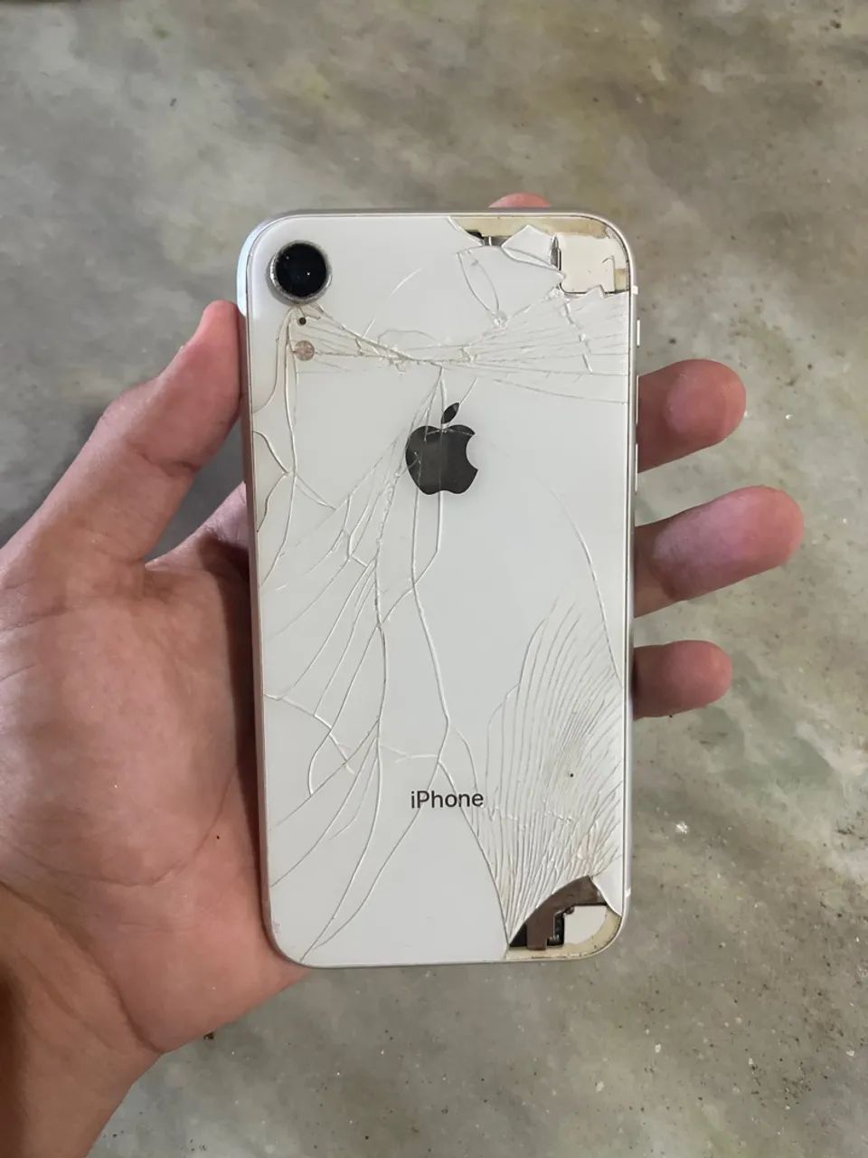 Vendo iPhone XR  - Foto 2