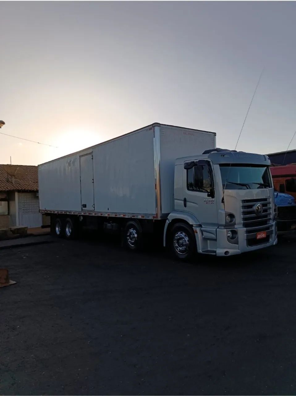 24250 bitruck baú  - Foto 2