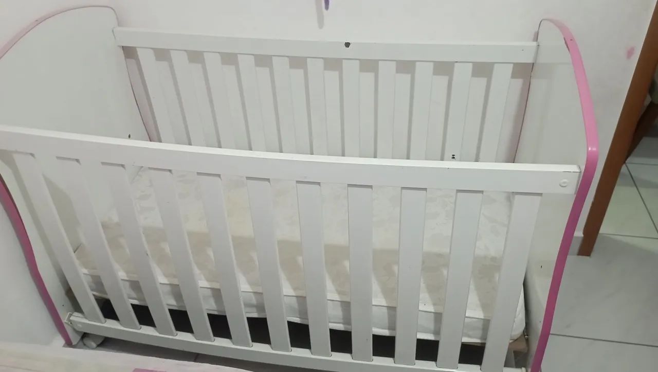 BERÇO COM COLCHÃO!!
