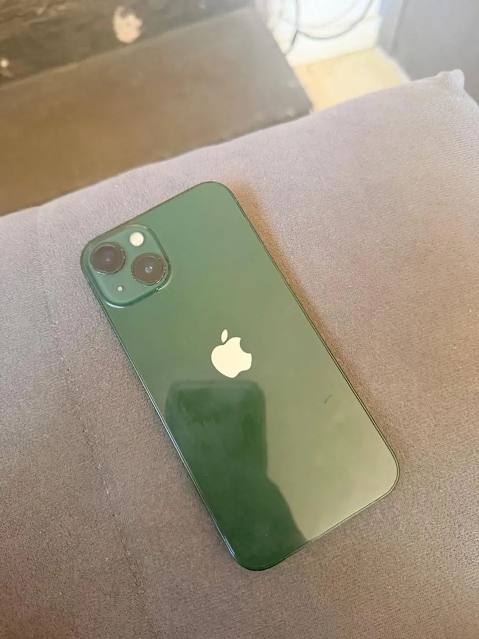 iPhone 13 verde - Foto 3