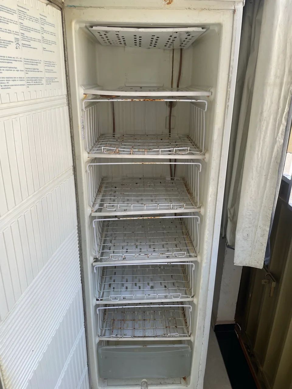 Vendo freezer Electrolux em perfeito estado. - Foto 3