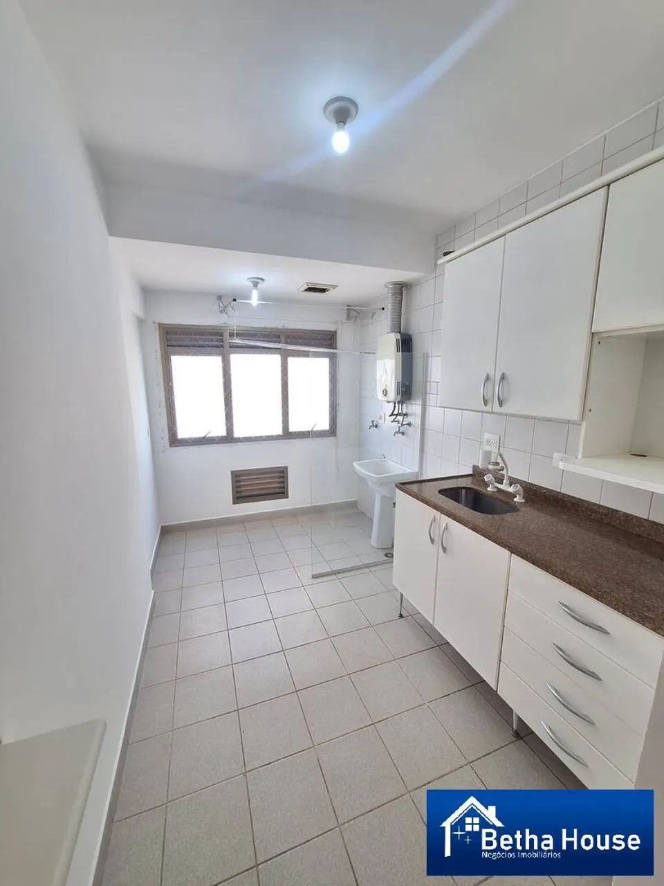 Apartamento com 79,80 m² Para Locação em Alphaville ! - Foto 4