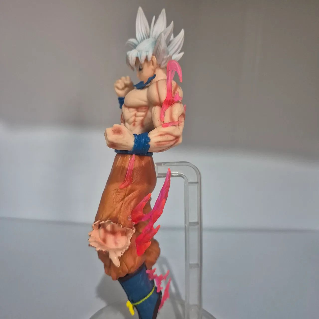 Figure do Goku Instinto Superior - Foto 2