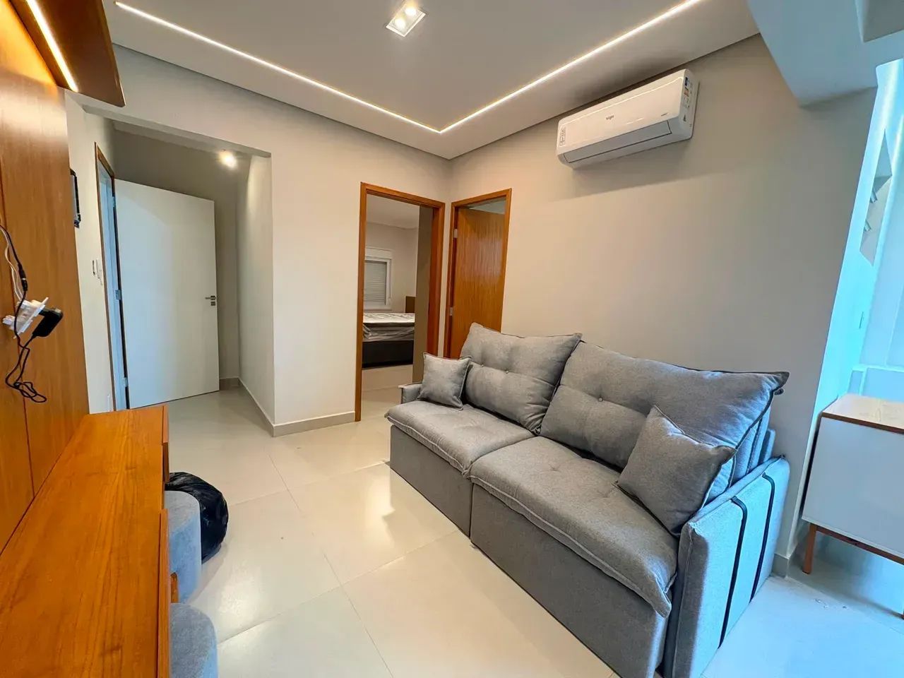 1 DORMITÓRIO REFORMADO E MOBILIADO! - Foto 2