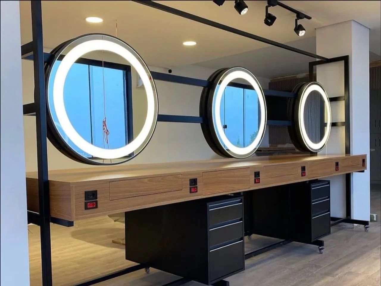Espelho com LED ( entrega e instalação grátis )