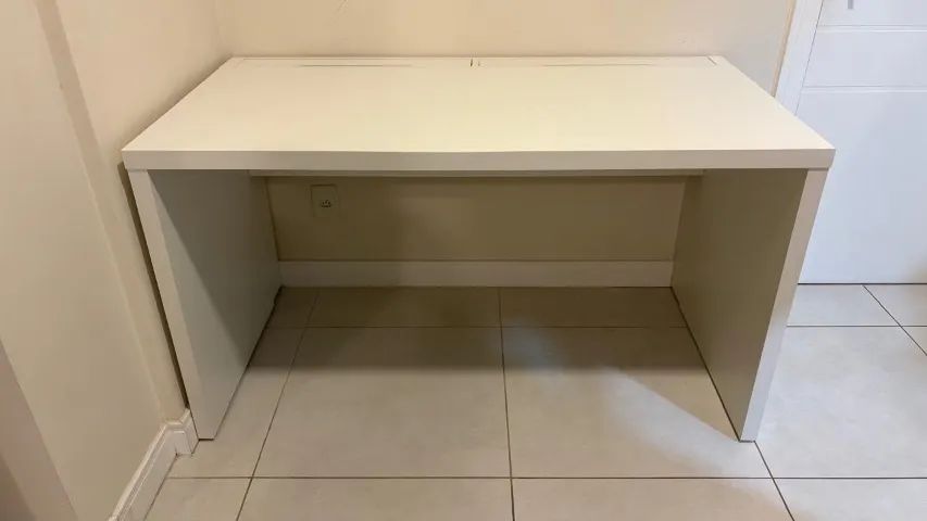 Mesa escritório e canaleta 135cm - Foto 3
