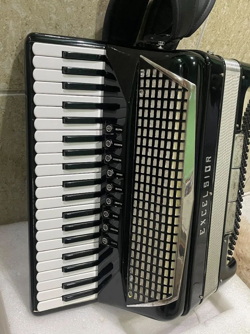 Acordeon Excelsior 120 baixos  - Foto 4