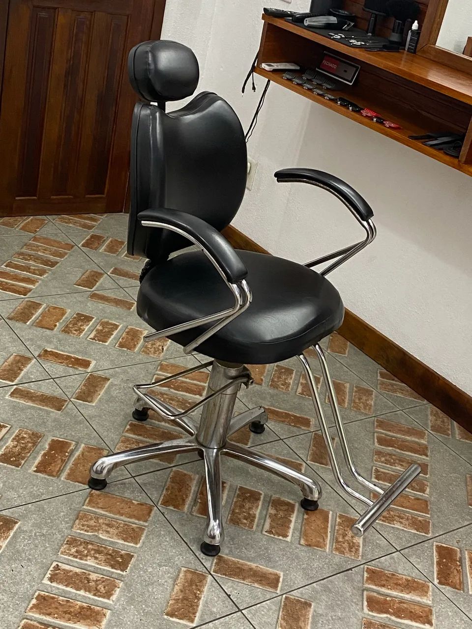Cadeira de barbeiro  - Foto 2