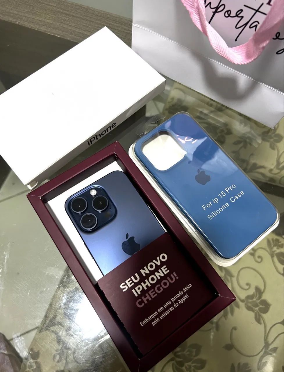 iPhone 15 pro 256GB