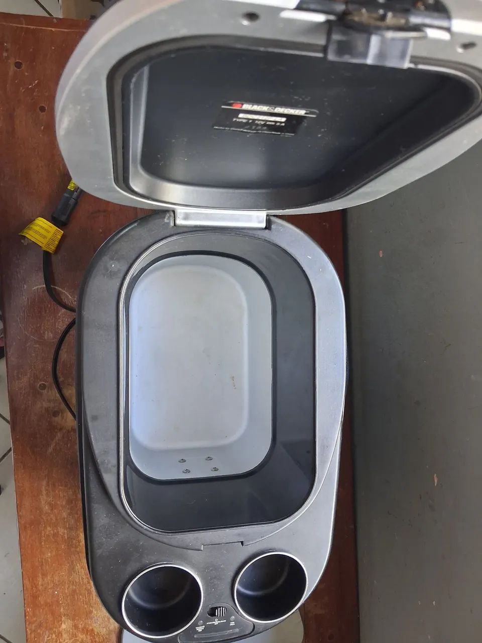 Mini geladeira Black & Decker 12v - Foto 3