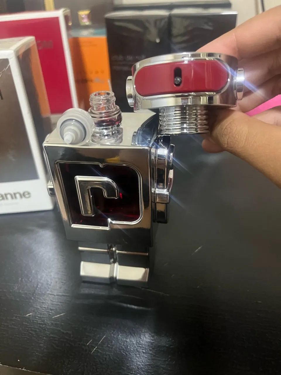 Lote de Perfumes Rabanne Phantom e Phantom in Red Elixir Parfum - Foto 4