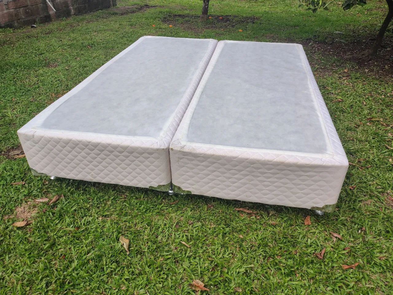 Com entrega base box Queen 