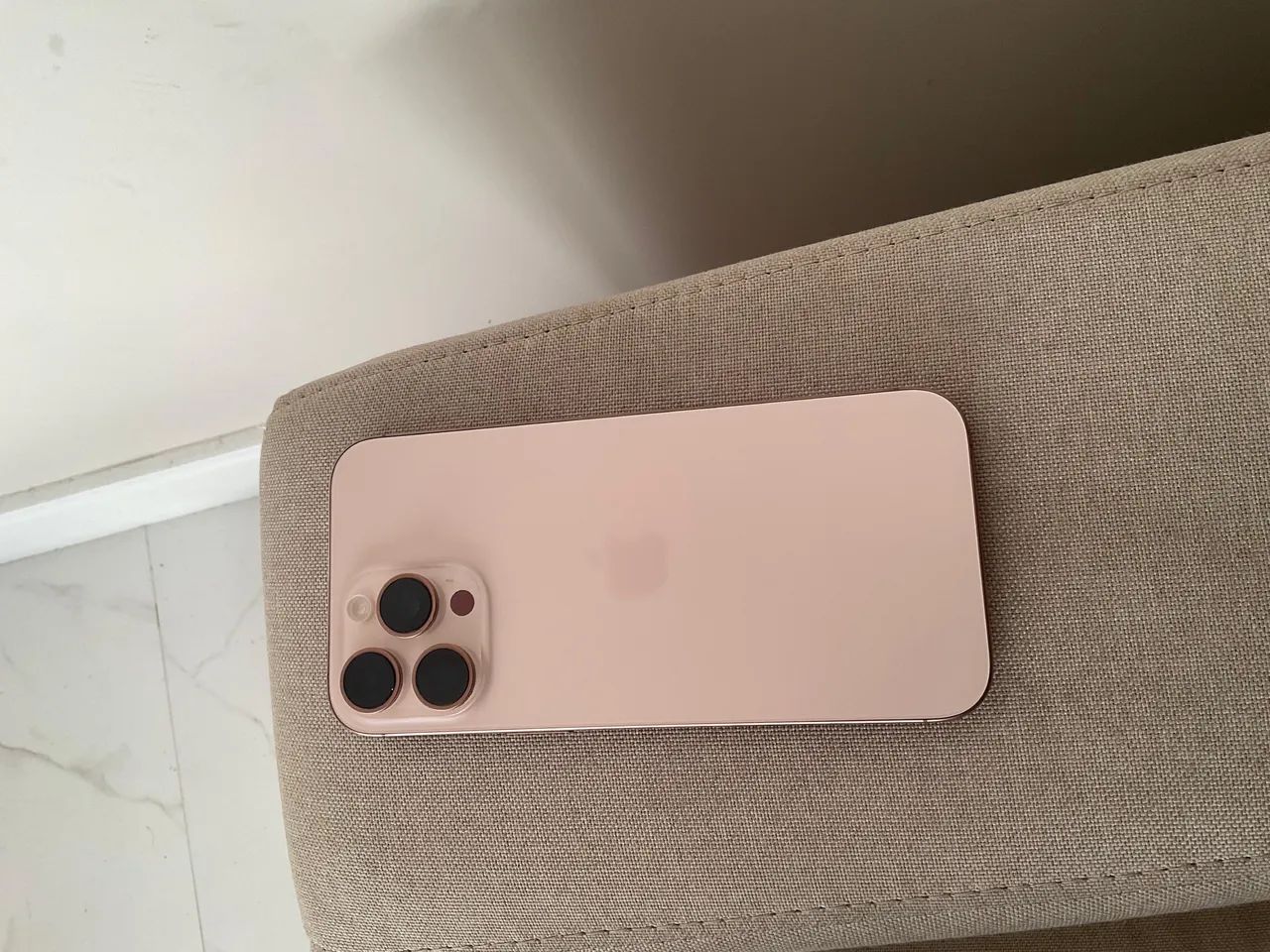 iPhone 16 pro max  - Foto 2