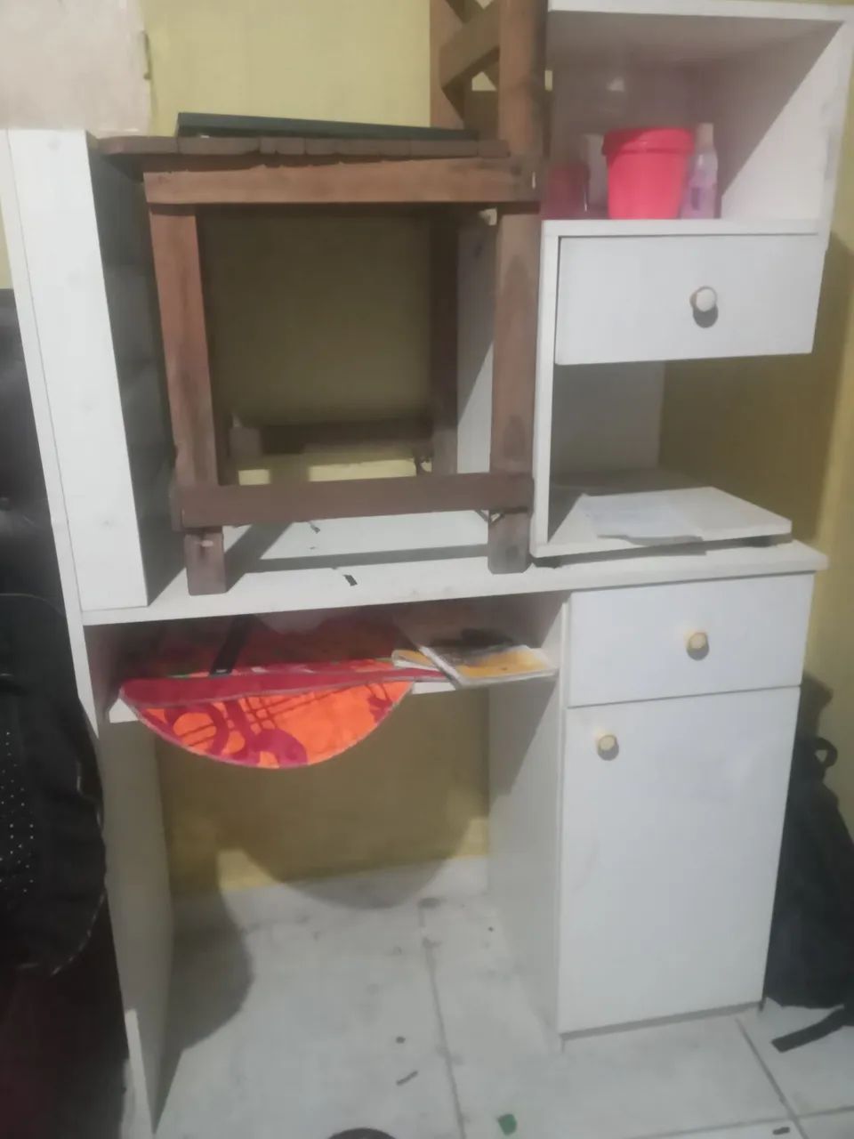 Mesa esmalteira 100 reais