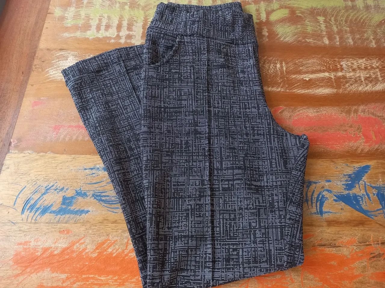 Calça feminina - Tam. G (Veste 44) - Foto 2