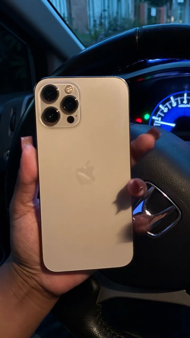 Vendo ou troco iPhone 12 Pro Max  - Foto 2