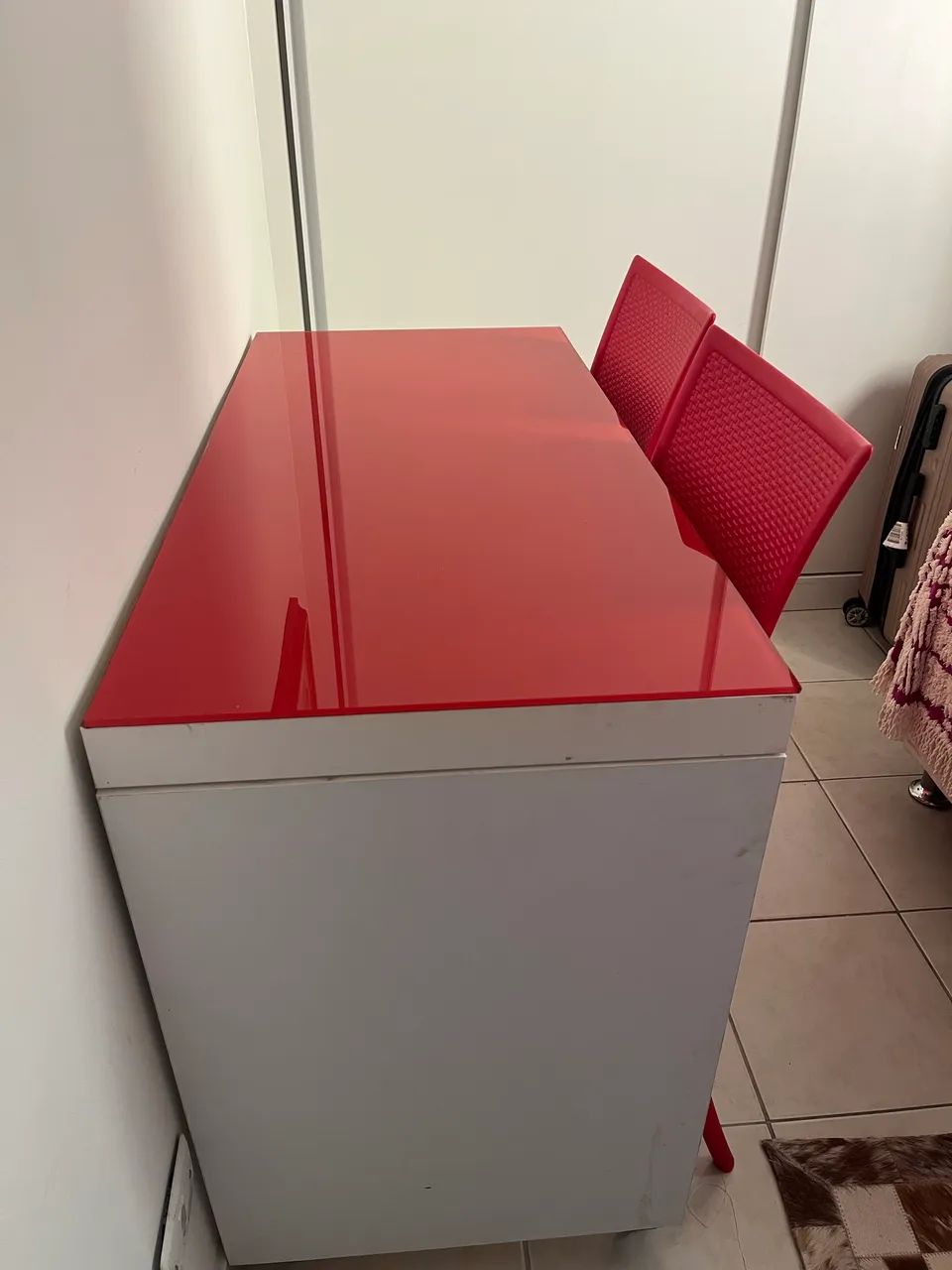 Mesa c 2 cadeiras  - Foto 2