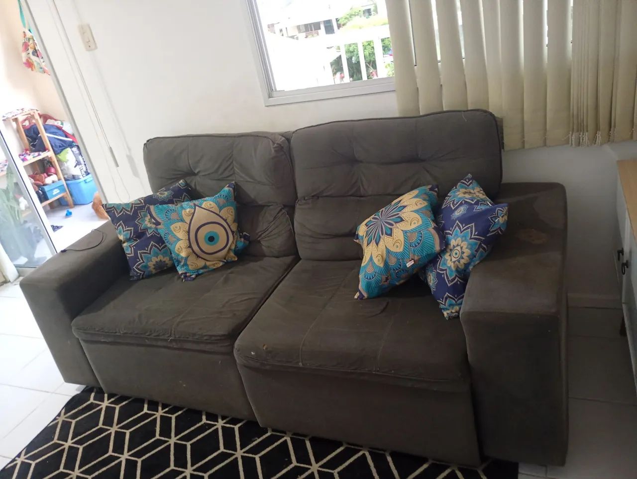 Vendo sofa usado 3 lugares - Foto 3