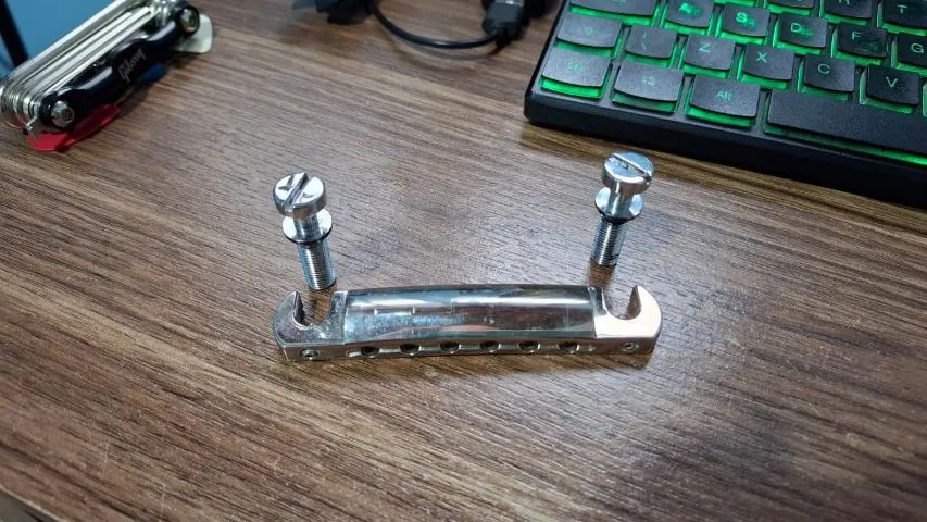 Ponte Stopbar Tailpiece Mojo Axe Para Guitarras Gibson