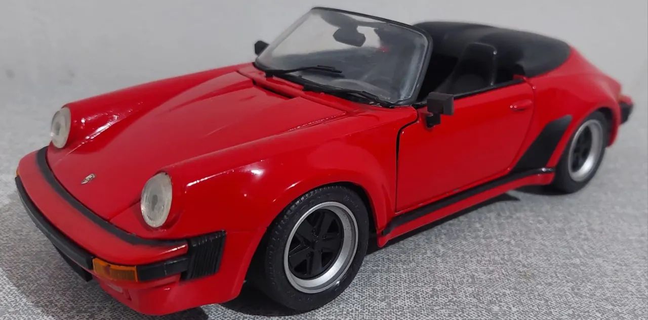 Porsche 911 1:18 - Foto 5