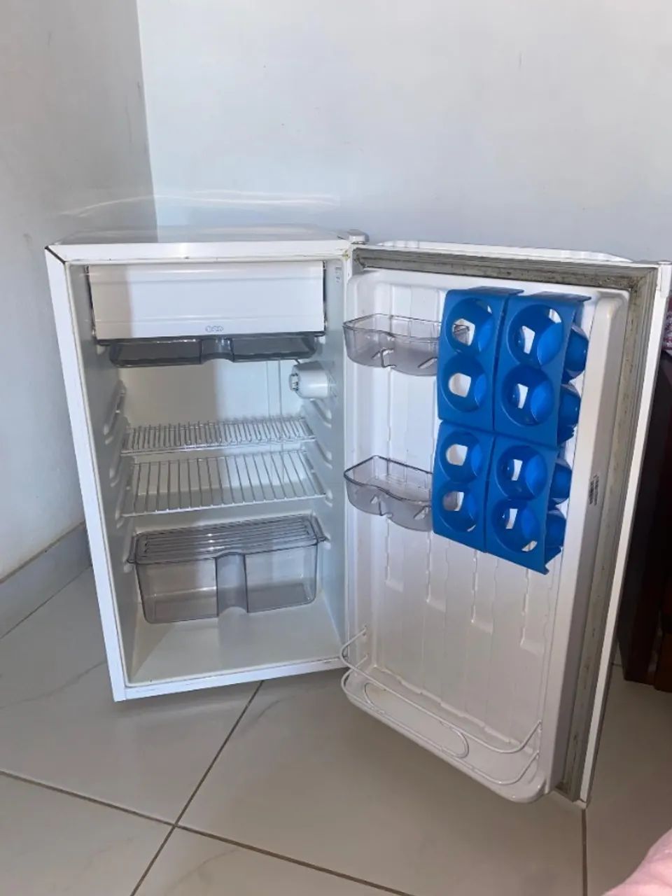 VENDO FRIGOBAR CONSUL