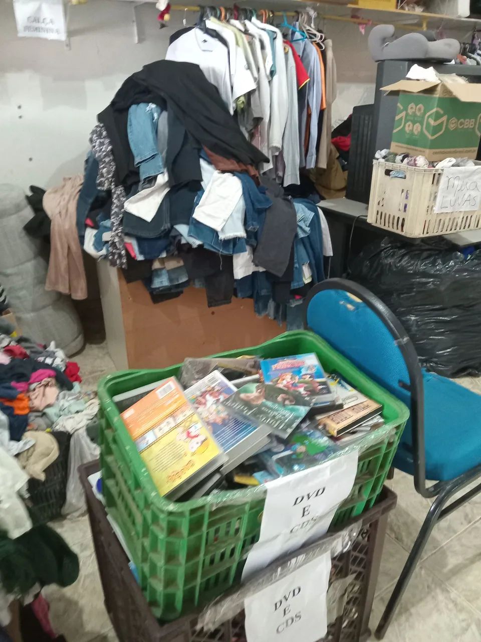 Peças de roupas variadas a partir de 1 real,para revender em bazar . - Foto 3