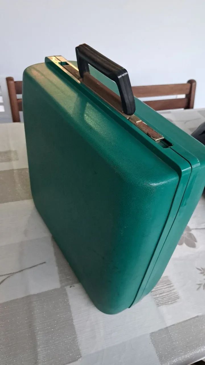 Antiga maquina escrever Olivetti Studio 45 - Foto 2