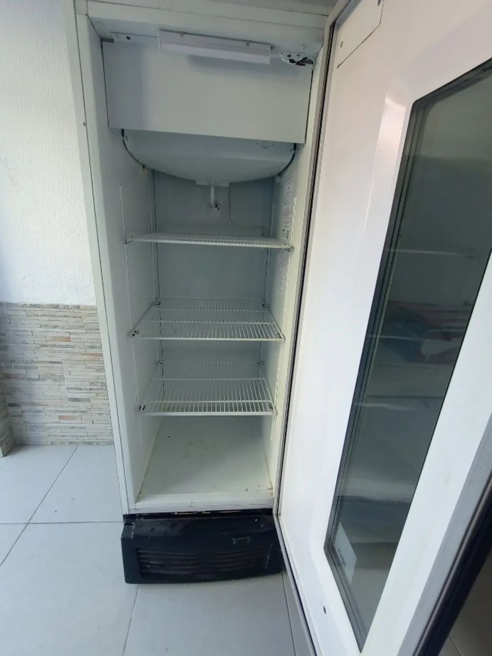 Vendo/troco cervejeira  - Foto 3