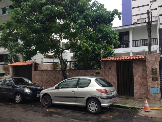 Vendo casa em Boa Viagem / Setúbal - próximo escola americana