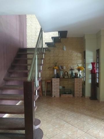 Casa com dois pavimentos em Arquitetura Rústica - Foto 5