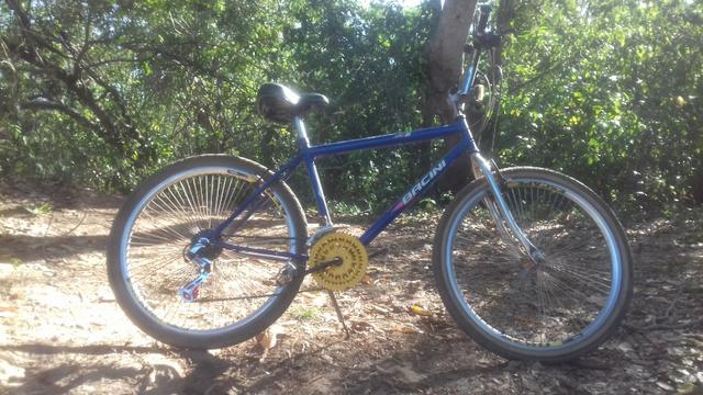 Vendo bicicleta pra compra leite pro nene - Foto 5