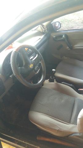 Vendo um corsa ou troco por um mais novo - Foto 4