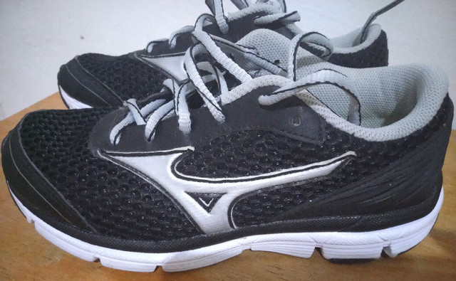 tenis mizuno juvenil